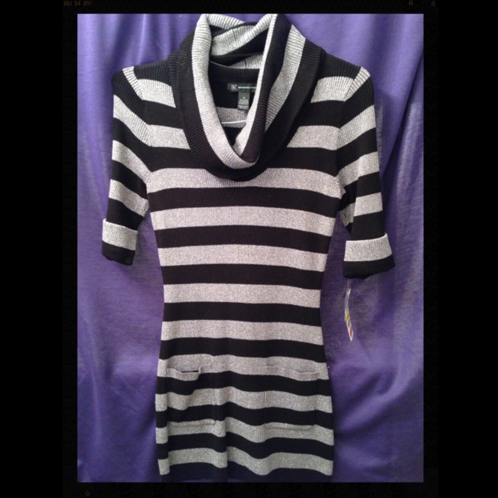 INC black and silver turtle neck with pockets